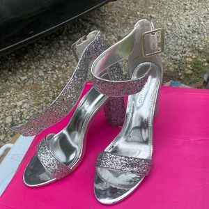 Glitter Heels Size:10
